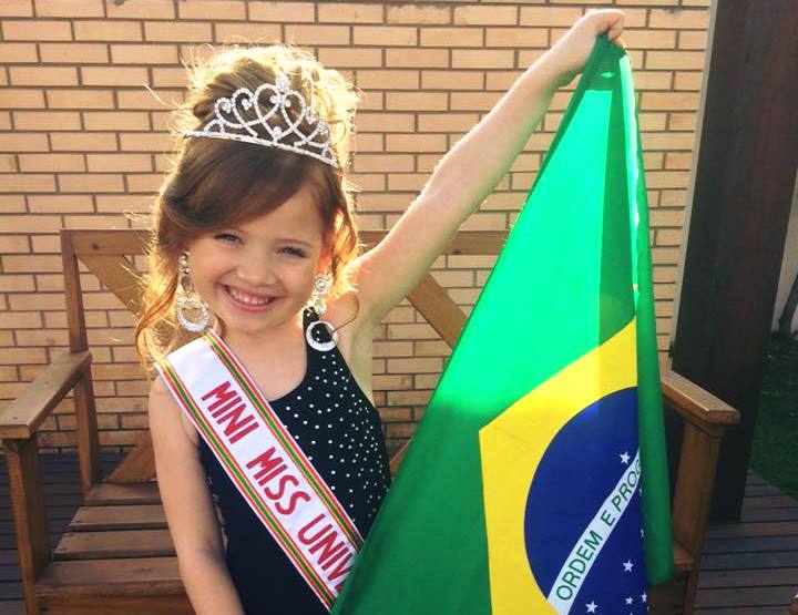 Mini Miss Universo 